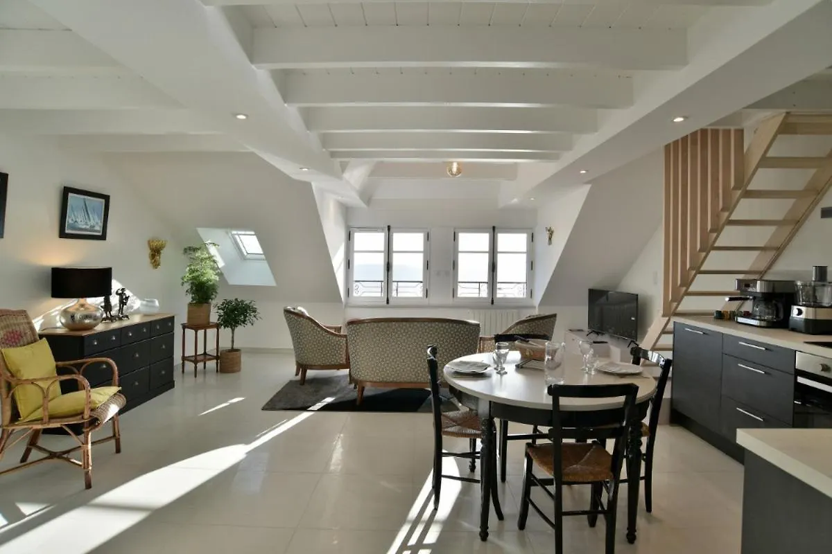 Lostra 2 - Appartement Avec Mezzanine, Front De Mer A Cancale Sur Le Port De La Houle