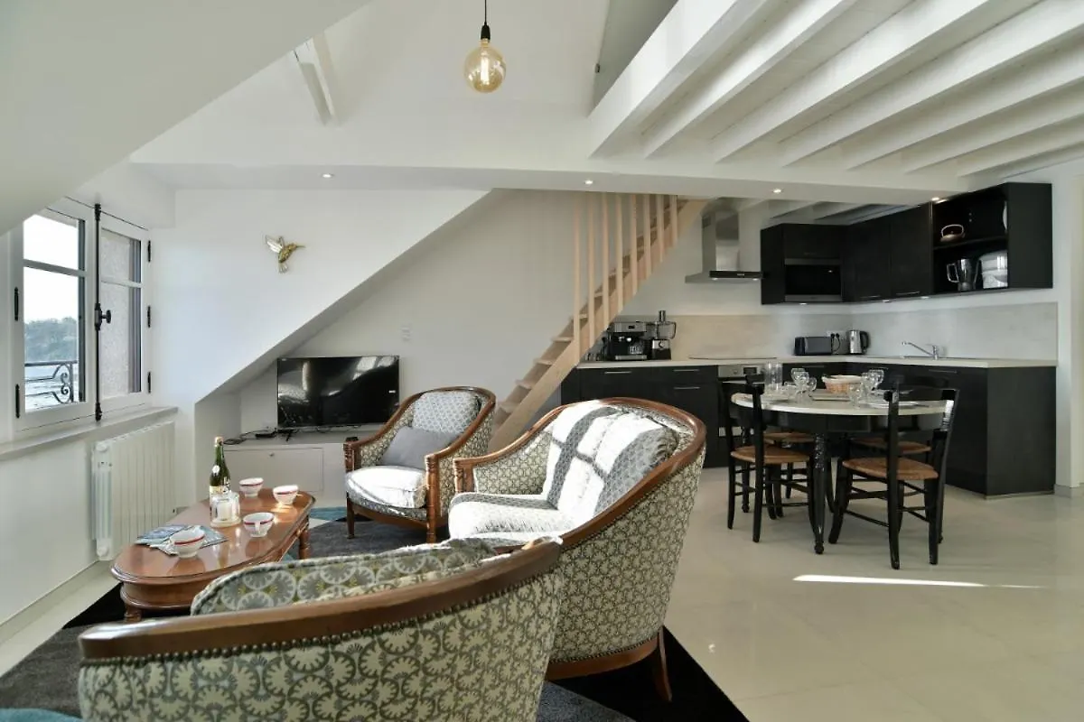 Lostra 2 - Appartement Avec Mezzanine, Front De Mer A Cancale Sur Le Port De La Houle